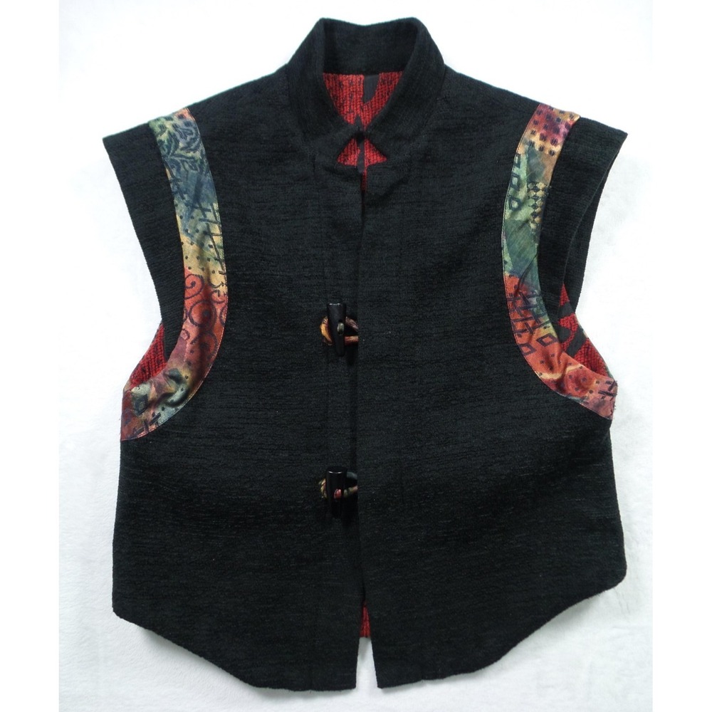 Treadle Design Room Vest Womens Small Black Red Reversible‎ Asian Batik Art USA